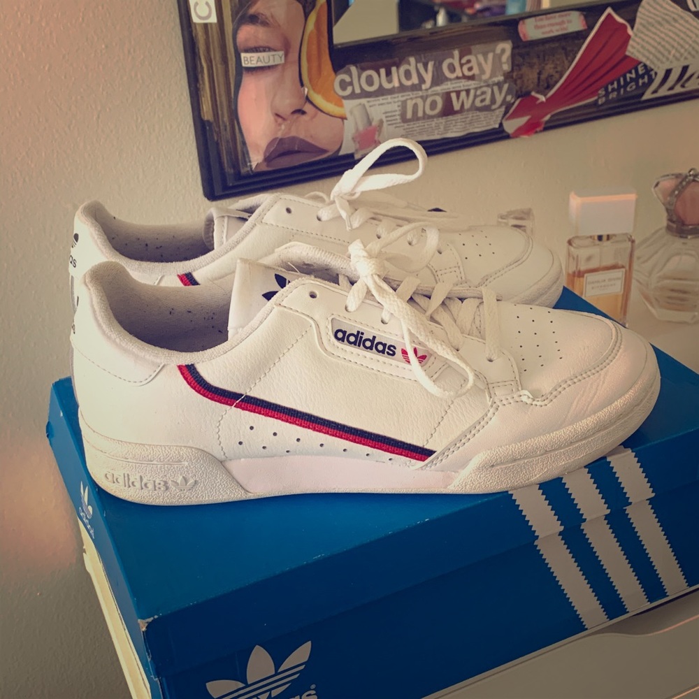 Adidas Continental 80’s sneakers (fit like a 7.5)